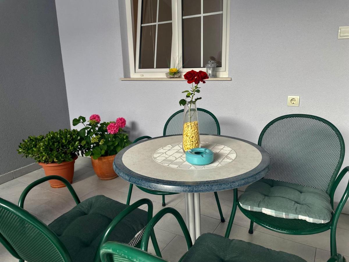Aurelia Apartment Makarska Exterior foto